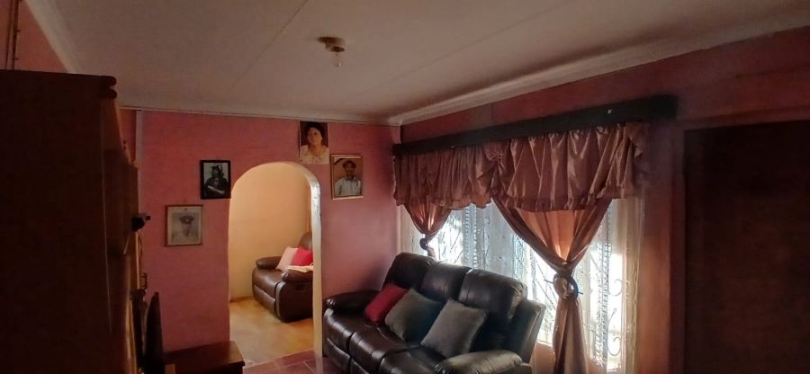 2 Bedroom Property for Sale in Botshabelo Free State